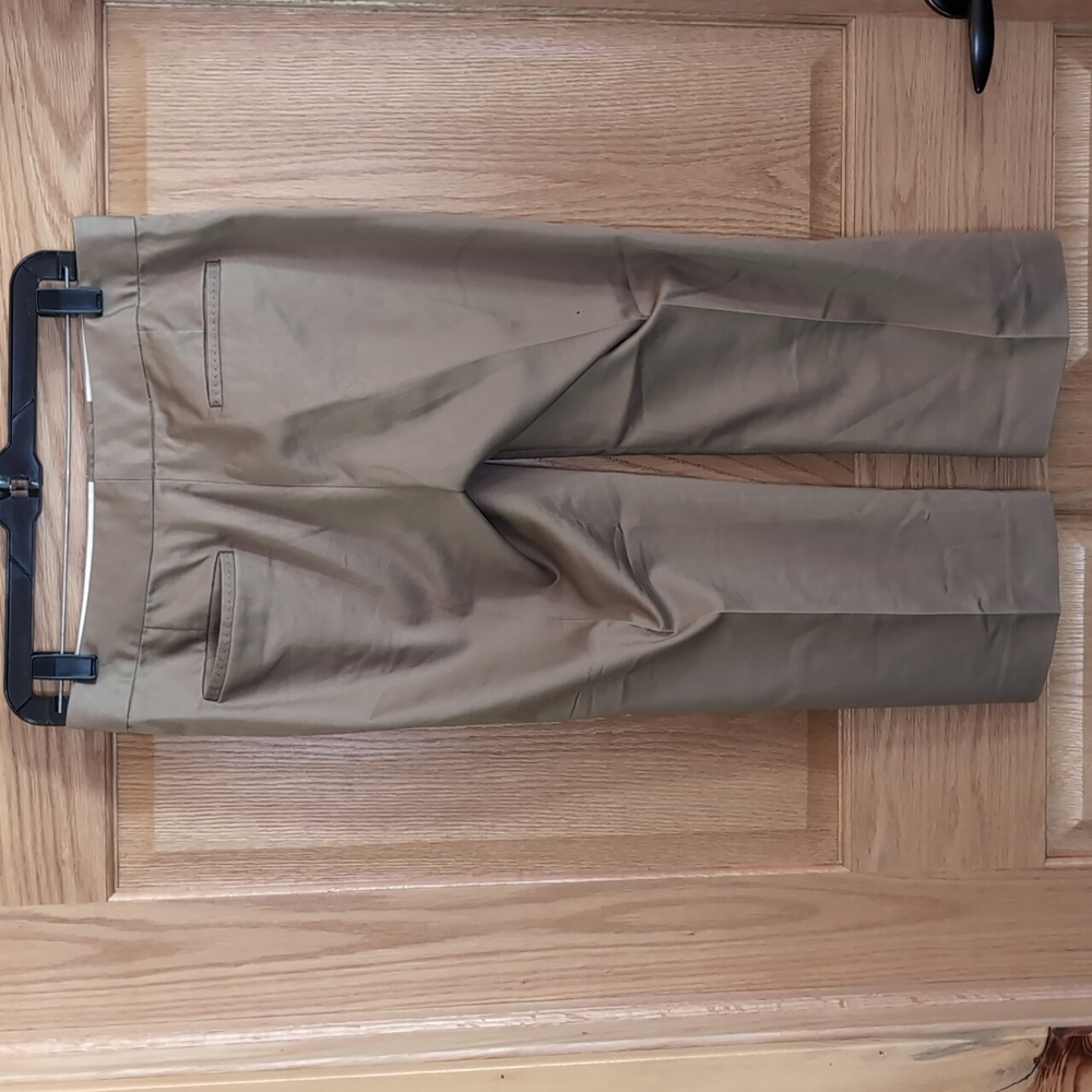Sz 4 Tahari Khaki Dress Capris